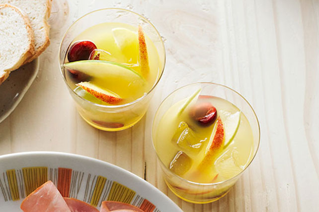 Lemonade Sangria