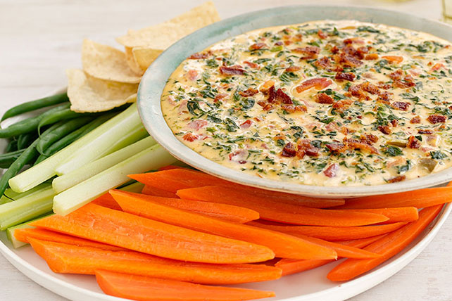 Cheesy Spinach and Bacon Dip