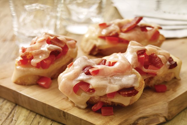 Cheesy Bacon Bruschetta