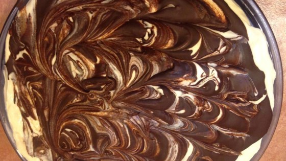 Low-Carb Chocolate Swirl Cheesecake