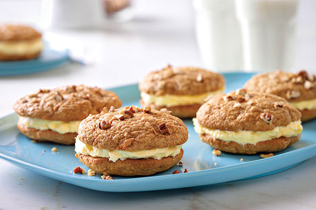 Carrot Cake Whoopie Pies