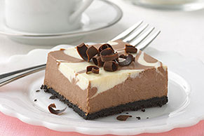 PHILADELPHIA Chocolate-Vanilla Swirl Cheesecake