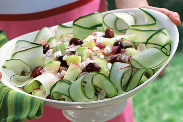 Crisp and Easy Cucumber Salad