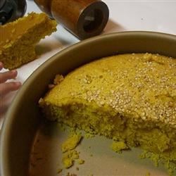 Semolina Turmeric Cake (Sfoof)