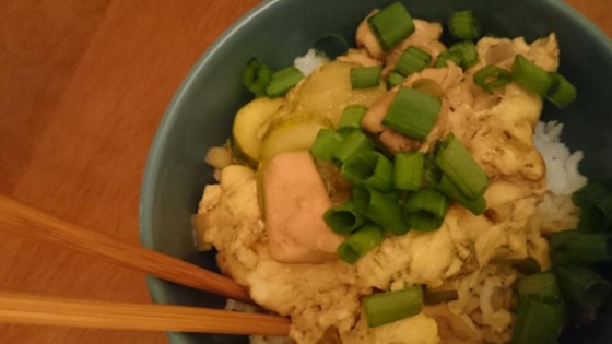 Oyakodon (Japanese Chicken and Egg Rice Bowl)