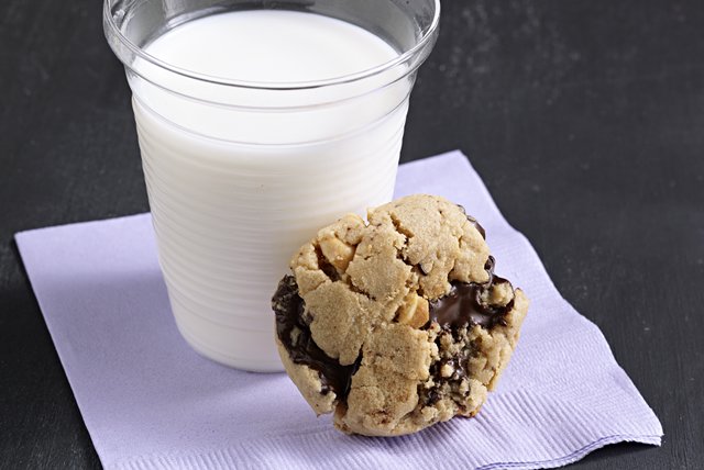 Peanut Butter-Chocolate Chunk Cookies