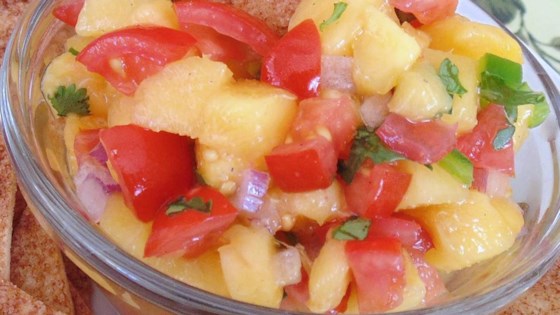 Fresh and Simple Peach Salsa with Cinnamon Sugar Chips