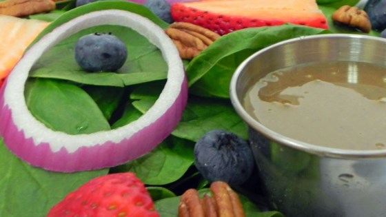 Spinach-And-Berries Salad With Non-Fat Curry Dressing