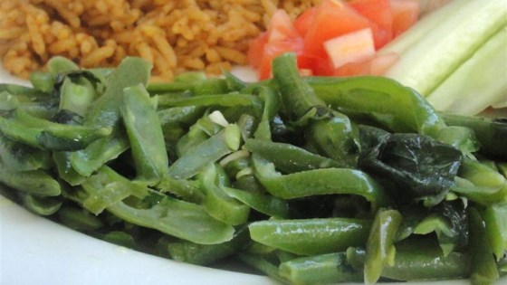 Fasoliyyeh Bi Z-Zayt (Syrian Green Beans with Olive Oil)