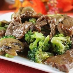 Hot and Tangy Broccoli Beef