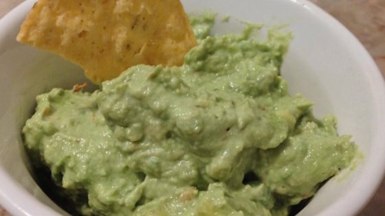 Easy Never Forgotten Guacamole