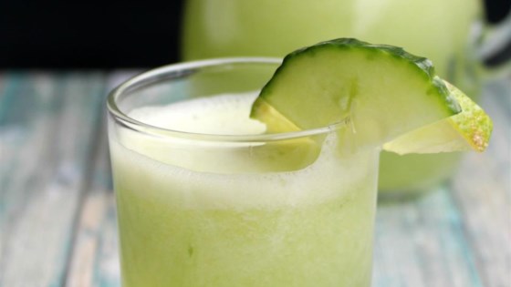 Agua Fresca de Pepino (Cucumber Limeade)